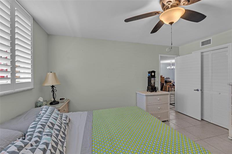 Image 11 of 29 For 4500 Federal Hwy 170h