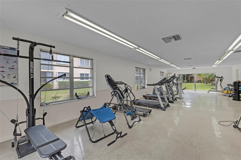 Image 27 of 29 For 4500 Federal Hwy 170h