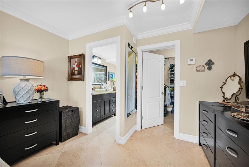 Image 45 of 49 For 3301 Ocean Blvd