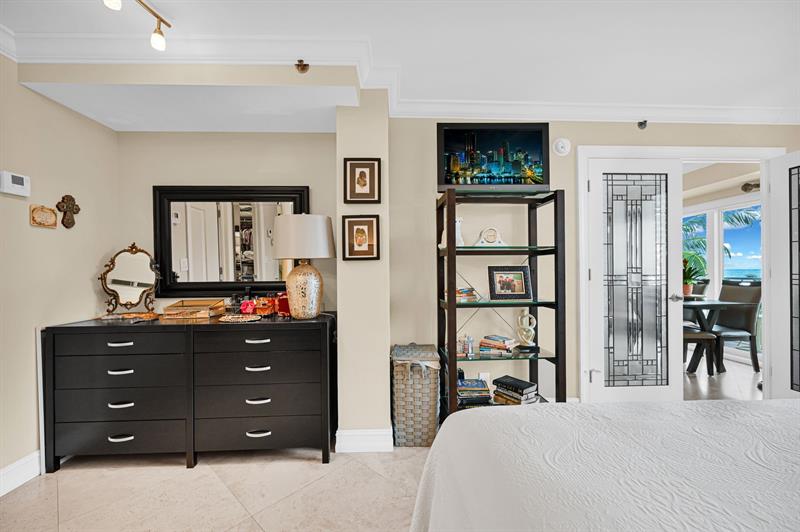 Image 47 of 49 For 3301 Ocean Blvd