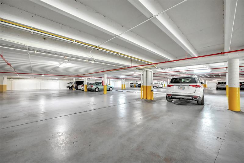 Image 9 of 49 For 3301 Ocean Blvd