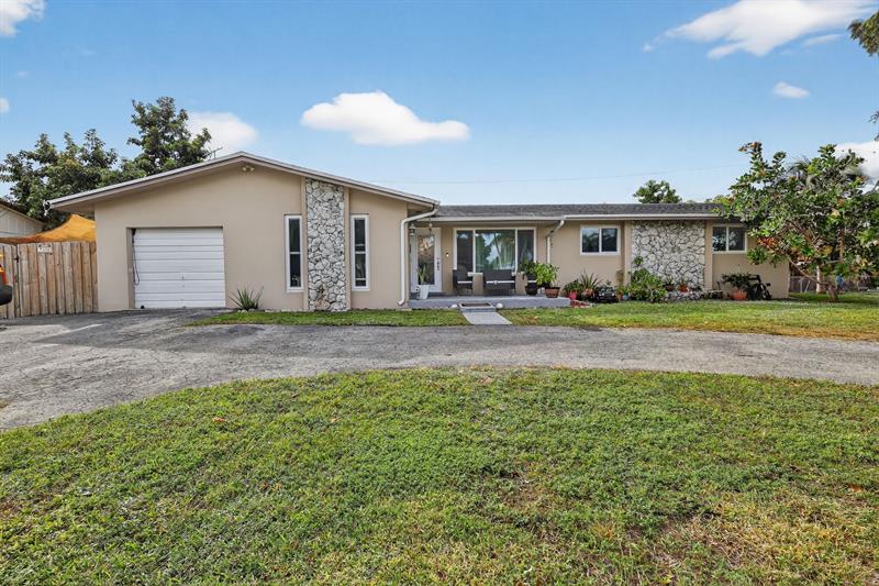 Details for 1910 98th Ter, Miramar, FL 33025