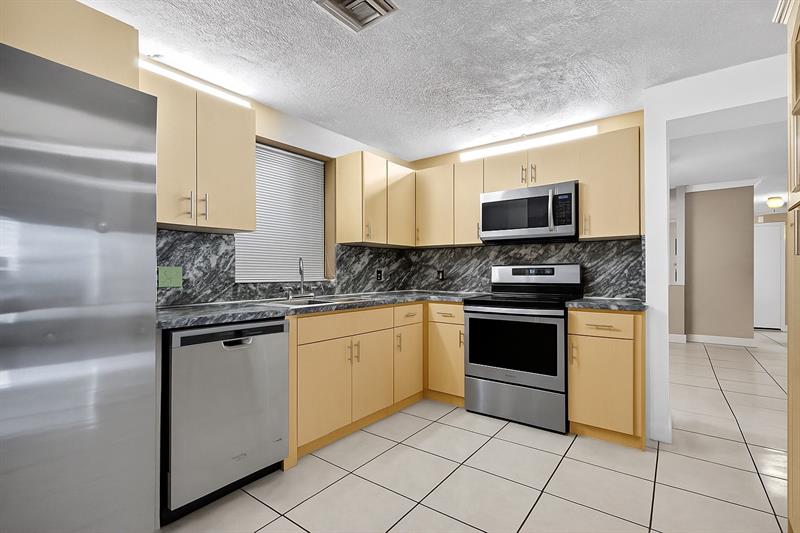 Image 10 of 47 For 1910 98th Ter