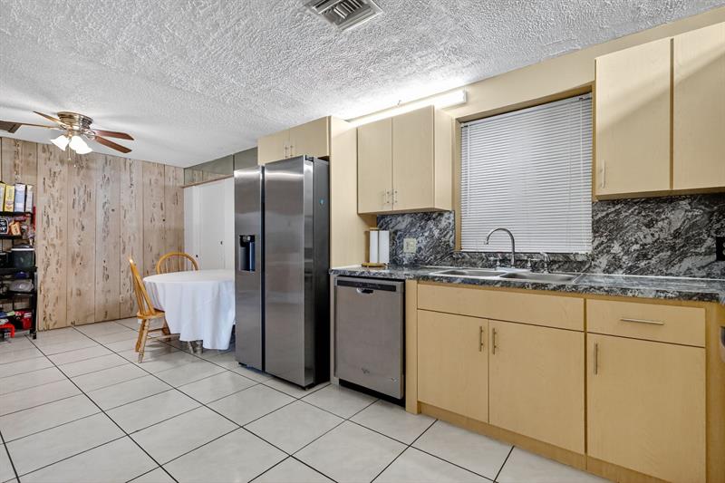 Image 11 of 47 For 1910 98th Ter