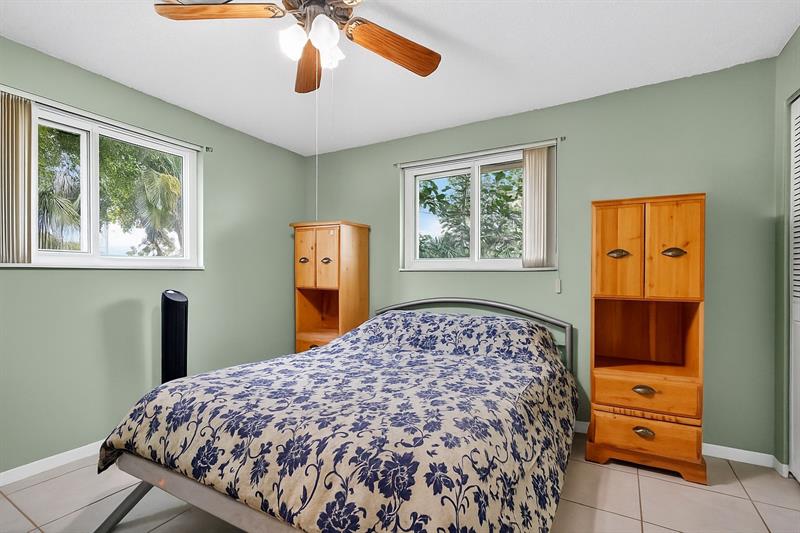 Image 19 of 47 For 1910 98th Ter