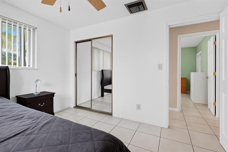 Image 22 of 47 For 1910 98th Ter