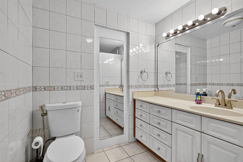 Image 24 of 47 For 1910 98th Ter