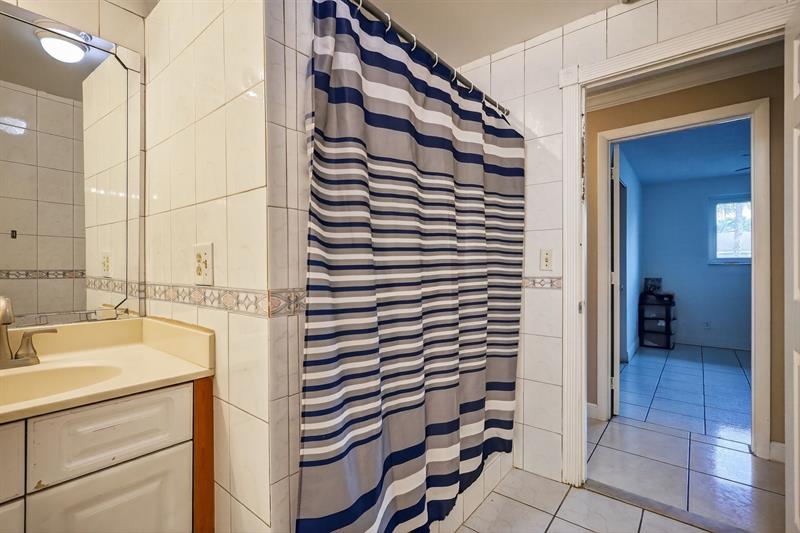 Image 26 of 47 For 1910 98th Ter