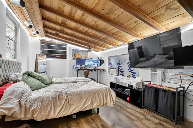 Image 27 of 47 For 1910 98th Ter