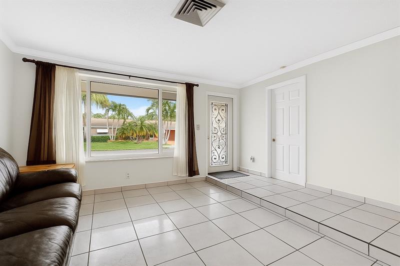 Image 4 of 47 For 1910 98th Ter