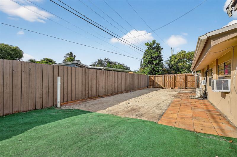 Image 40 of 47 For 1910 98th Ter