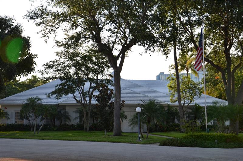 Image 17 of 27 For 6307 Bay Club Dr  3