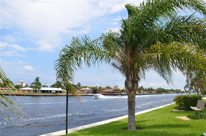 Image 26 of 27 For 6307 Bay Club Dr  3