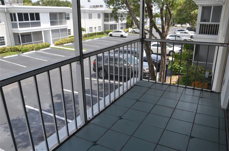 Image 6 of 27 For 6307 Bay Club Dr  3