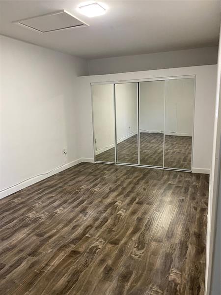 Image 10 of 18 For 228 Lakeside Cir  228