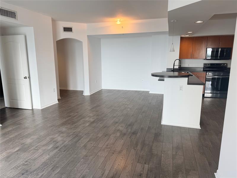 Image 7 of 29 For 100 Federal Hwy  1226