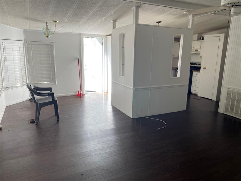 Image 8 of 14 For 5301 30th Ter