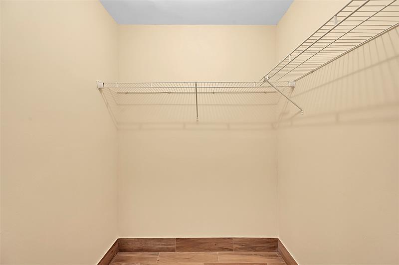 Image 22 of 44 For 3002 5th Ter 102-b