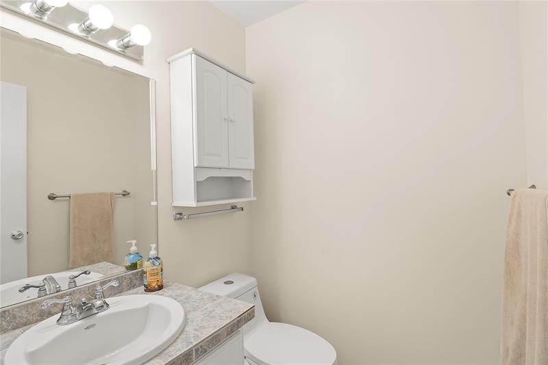 Image 10 of 34 For 85 Crooked Tree Ln  203