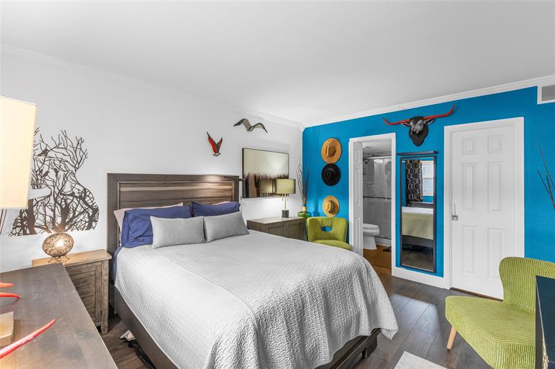 Image 13 of 22 For 1775 Andrews Sq  210w