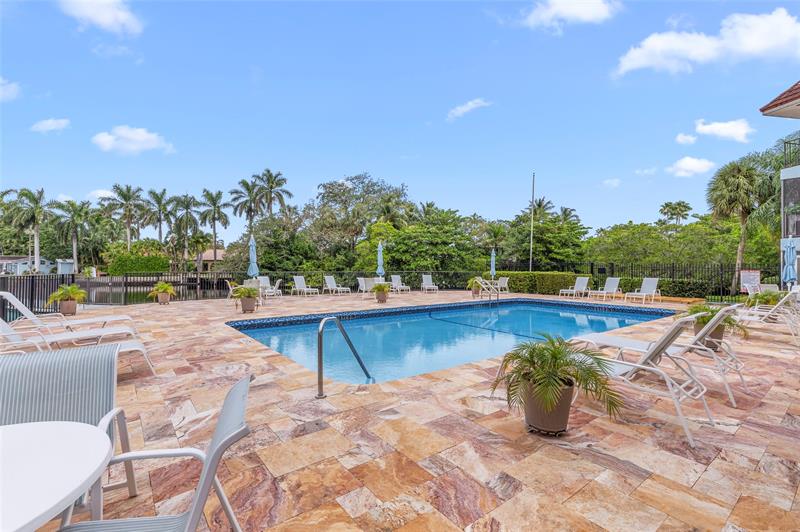 Image 19 of 22 For 1775 Andrews Sq  210w