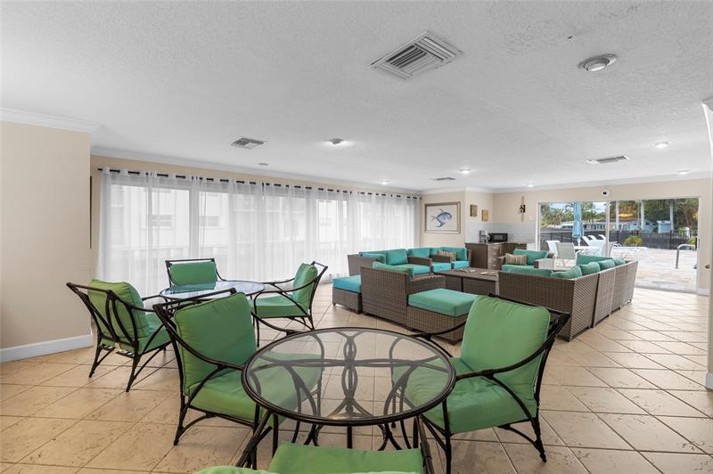 Image 21 of 22 For 1775 Andrews Sq  210w