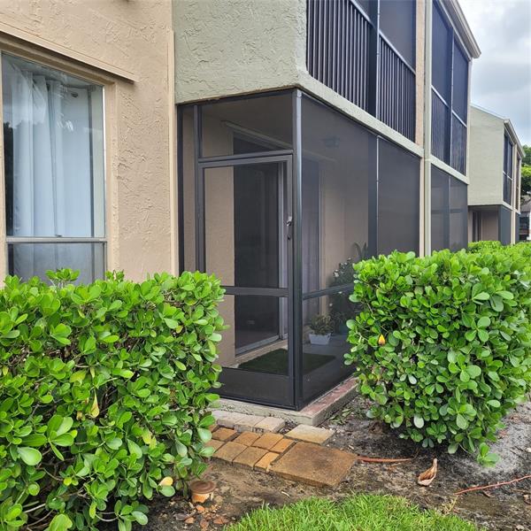 Image 19 of 21 For 7173 Orange Dr  107b