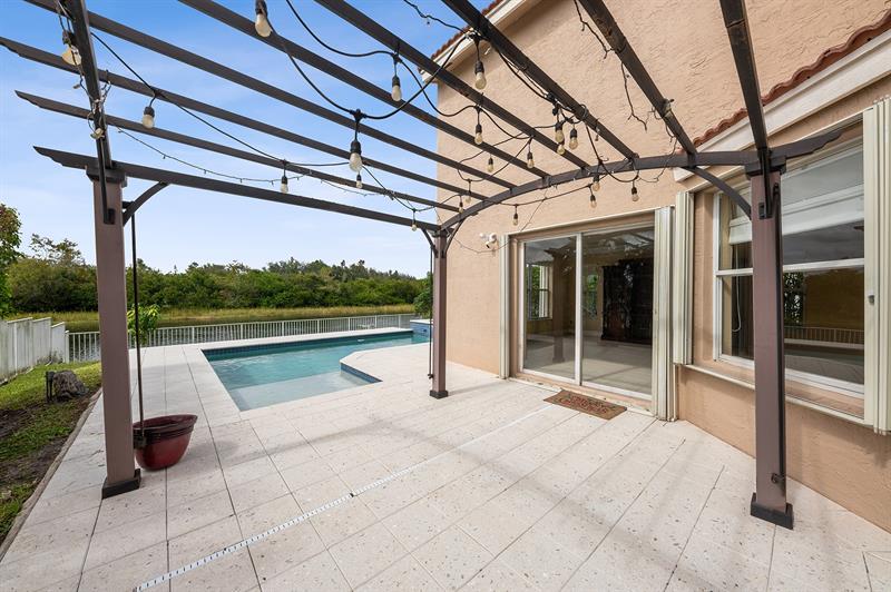 Image 17 of 18 For 2755 165th Av