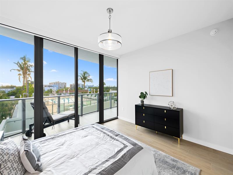 Image 25 of 42 For 1116 Ocean Blvd  401