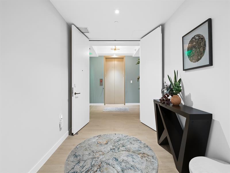 Image 9 of 42 For 1116 Ocean Blvd  401