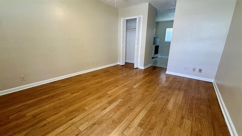 Image 4 of 7 For 1973 4th St  2