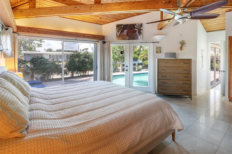 Image 18 of 57 For 2625 Gulfstream Ln