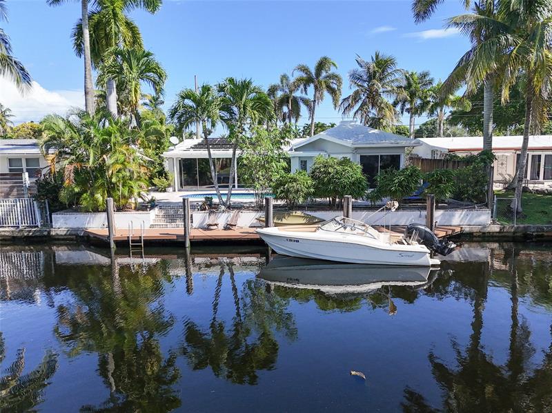 Image 33 of 57 For 2625 Gulfstream Ln