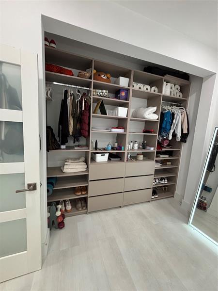 Image 10 of 11 For 1540 Euclid Ave  106