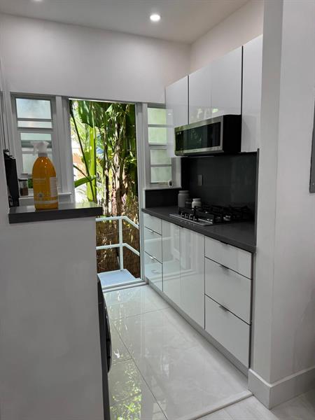 Image 2 of 11 For 1540 Euclid Ave  106