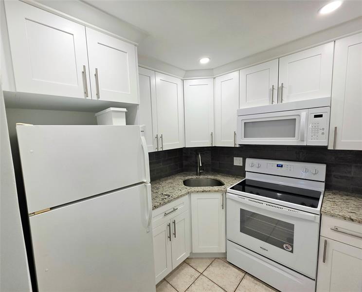 Image 10 of 29 For 3200 7th Ct  205c