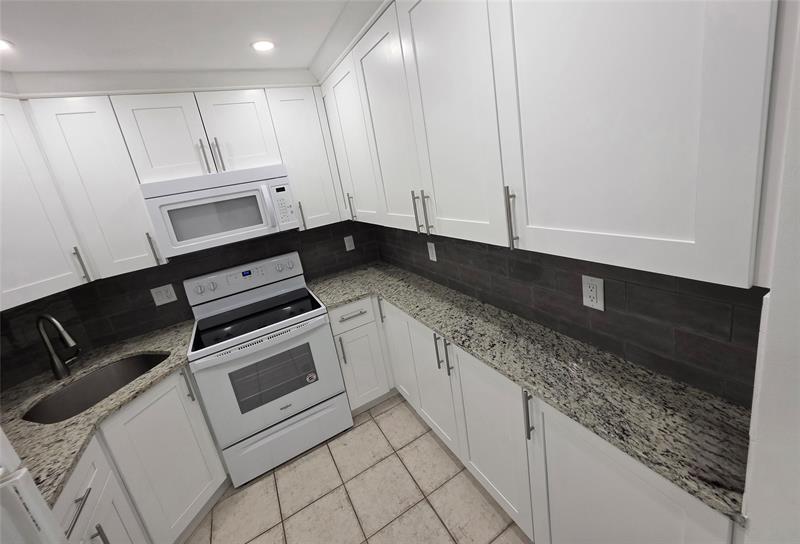 Image 9 of 29 For 3200 7th Ct  205c