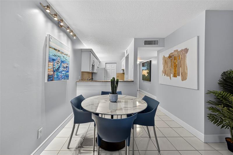 Image 15 of 39 For 2920 8th Ter  103