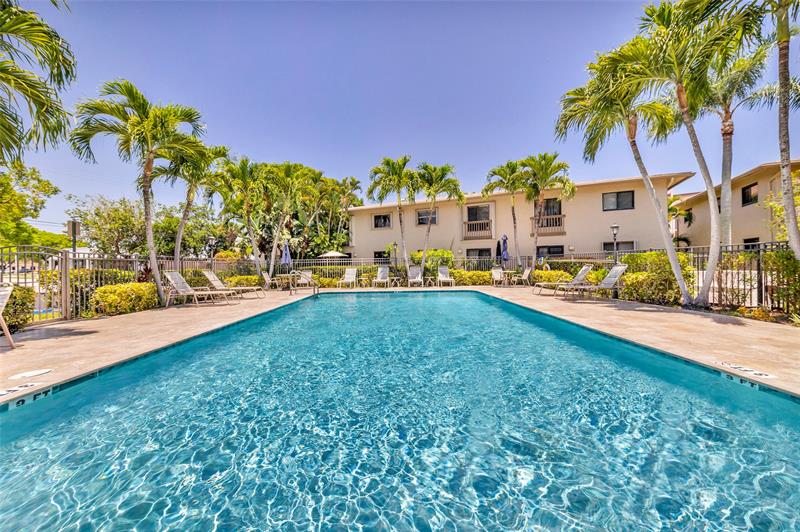 Image 35 of 39 For 2920 8th Ter  103