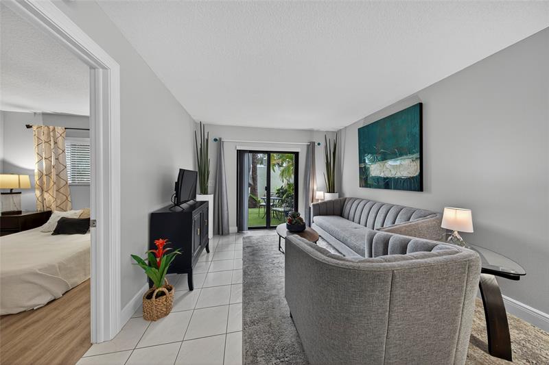 Image 6 of 39 For 2920 8th Ter  103