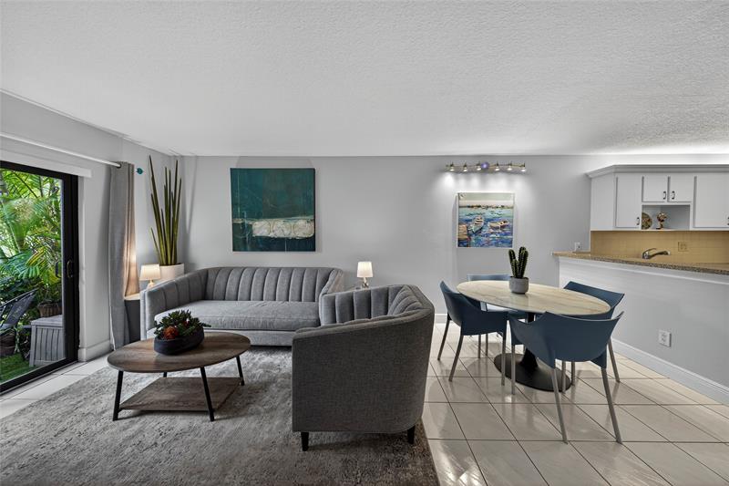 Image 7 of 39 For 2920 8th Ter  103