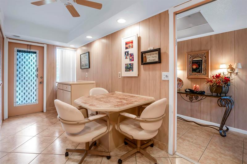 Image 13 of 33 For 2951 Palm Aire Dr  202