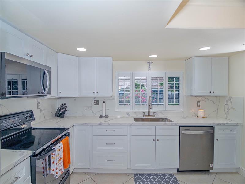 Image 4 of 46 For 6431 199th Ln