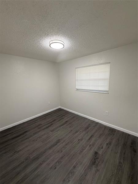 Image 11 of 26 For 11461 31st Pl