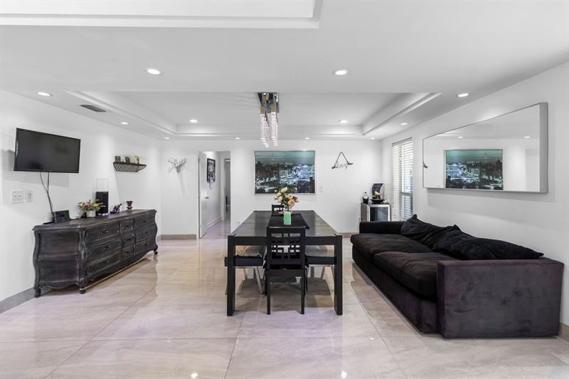 Image 18 of 82 For 19885 22nd Ave