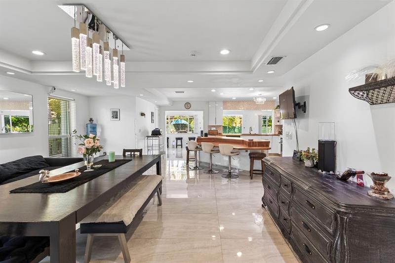 Image 22 of 82 For 19885 22nd Ave