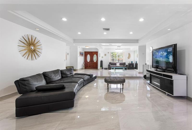 Image 46 of 82 For 19885 22nd Ave