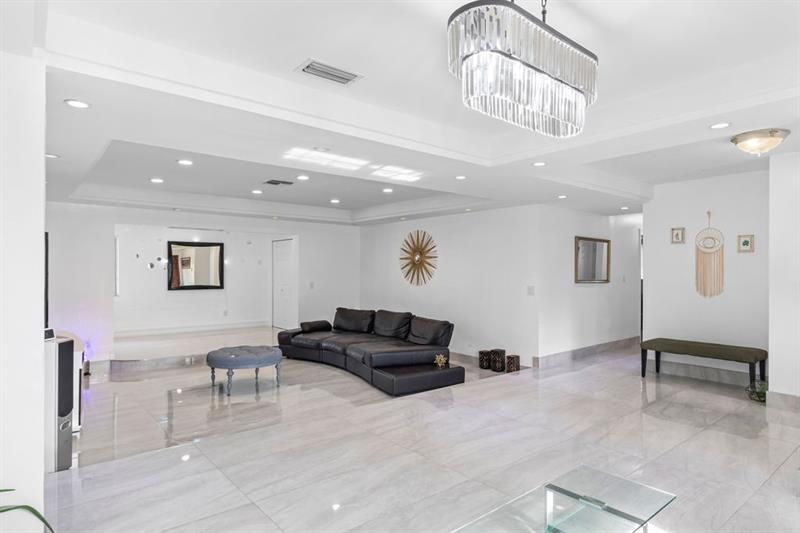 Image 49 of 82 For 19885 22nd Ave