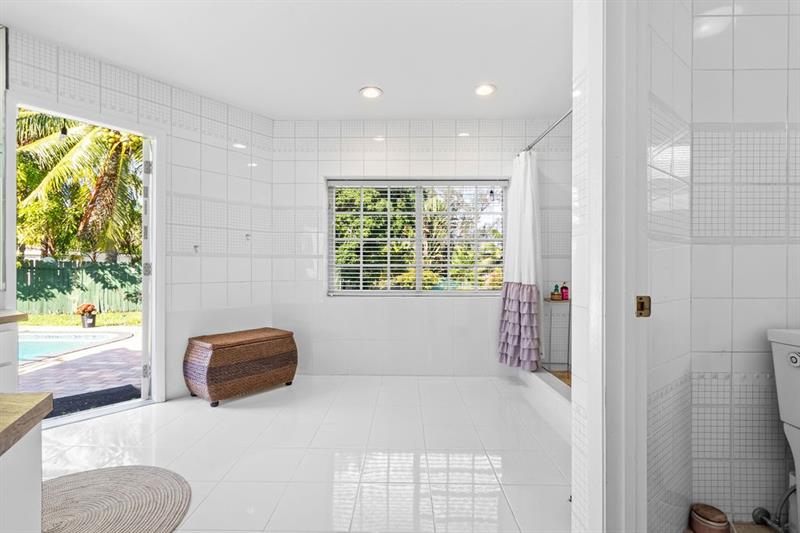 Image 60 of 82 For 19885 22nd Ave