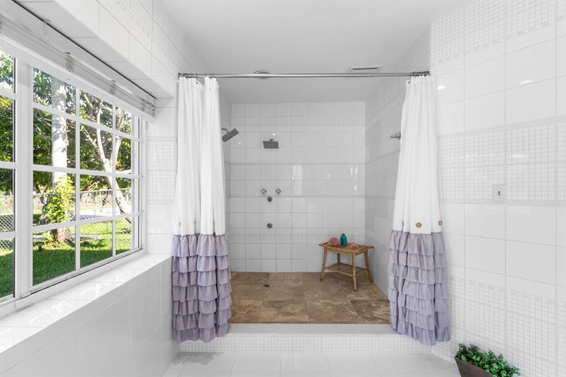 Image 62 of 82 For 19885 22nd Ave